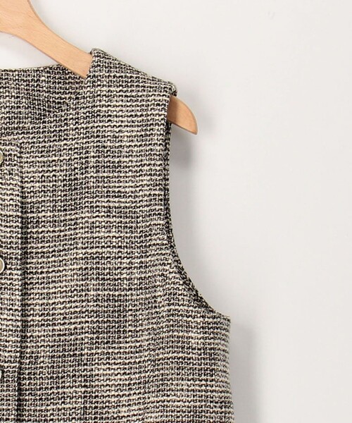 MICO COULIER(ミコクリエ)の「《オケージョン対応》ドライスピン杢ツィード/バスケットラメツィードベスト(ノーカラージャケット・レディース・ネイビー/ブラック系その他・38)」の12枚目の写真