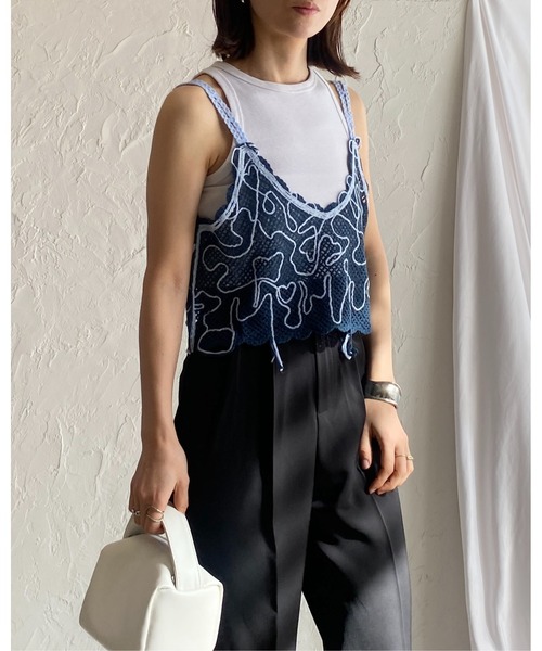 She's Closet（シーズクローゼット）の「ショート丈クロップドコード刺繍ビスチェキャミソール（キャミソール・レディース・ブラウン/ネイビー/グリーン・FREE）」の22枚目の写真