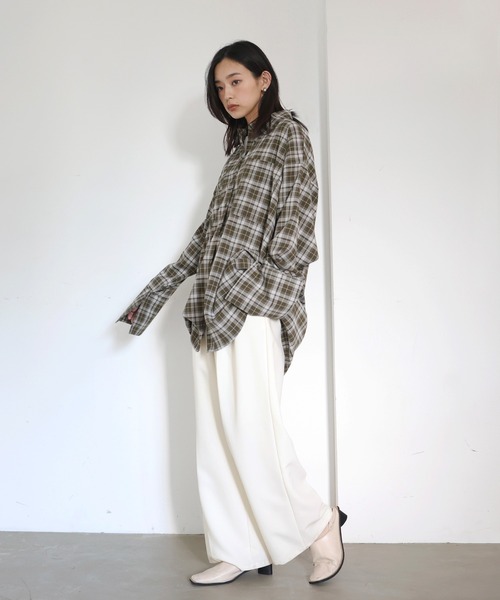 hellam（へラム）の「ワイドタックパンツ（スラックス・レディース・ベージュ/ブラウン/アイボリー/チャコール/ブラック・LARGE/MEDIUM/SMALL）」の16枚目の写真