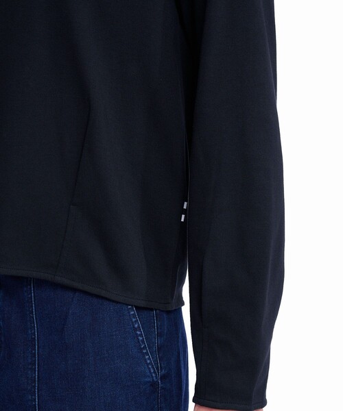 AIGLE（エーグル）の「吸水速乾 UVカット ロングスリーブクルーネックTシャツ RP 長袖Tシャツ（Tシャツ/カットソー・レディース・ホワイト/ブラック/レッド・M/L/XS/S）」の7枚目の写真