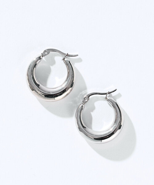 RIVE DROITE（リヴドロワ）の「【R.good（アールドットグッド）】ムーンライクフープピアス（ピアス（両耳用）・レディース・シルバー/ゴールド・FREE）」の8枚目の写真