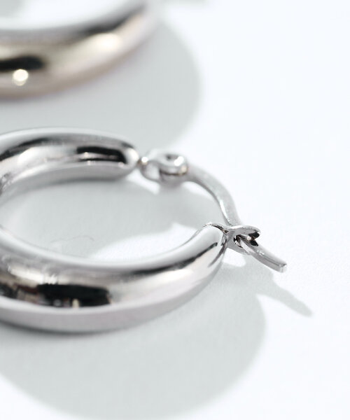 RIVE DROITE（リヴドロワ）の「【R.good（アールドットグッド）】ムーンライクフープピアス（ピアス（両耳用）・レディース・シルバー/ゴールド・FREE）」の7枚目の写真