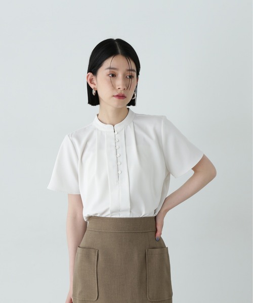 N.(N. Natural Beauty Basic)(エヌエヌナチュラルビューティーベーシック)の「フロントタックボタンブラウス(シャツ/ブラウス・レディース・ブルー/グレー/オフホワイト・MEDIUM)」の9枚目の写真