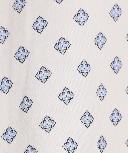 MICO COULIER(ミコクリエ)の「フラワープロバンスプリントブラウス(シャツ/ブラウス・レディース・ホワイト系その他/イエロー系その他/ブルー系その他・38)」の10枚目の写真