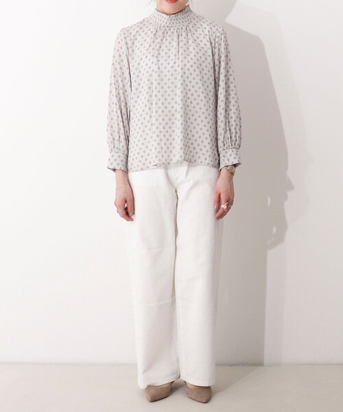 MICO COULIER(ミコクリエ)の「フラワープロバンスプリントブラウス(シャツ/ブラウス・レディース・ホワイト系その他/イエロー系その他/ブルー系その他・38)」の16枚目の写真