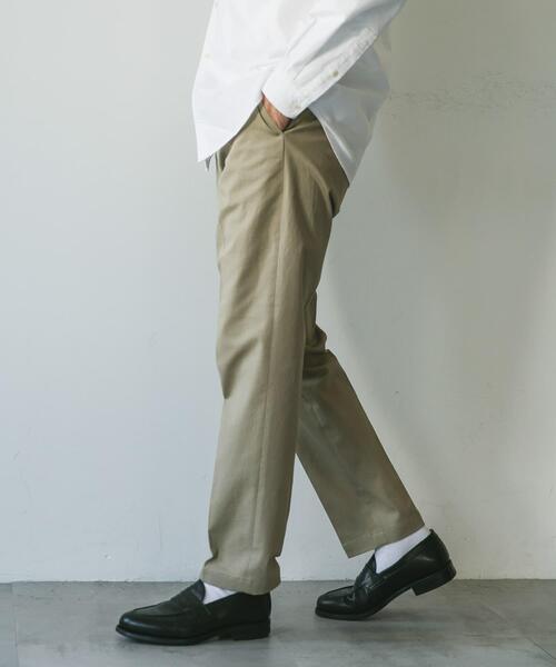 URBAN RESEARCH DOORS(アーバンリサーチドアーズ)の「チノテーパードトラウザー(その他パンツ・メンズ・ブラック/ベージュ/カーキ・MEDIUM/SMALL/LARGE)」の6枚目の写真
