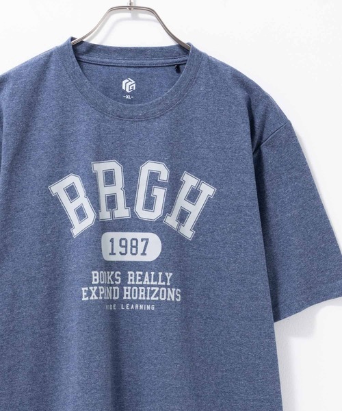 Mac-House（マックハウス）の「T-GRAPHICS カレッジロゴ半袖Ｔシャツ（Tシャツ/カットソー・メンズ・ネイビー/ホワイト/レッド/グリーン/ダークグリーン・S/M/L/XL）」の4枚目の写真