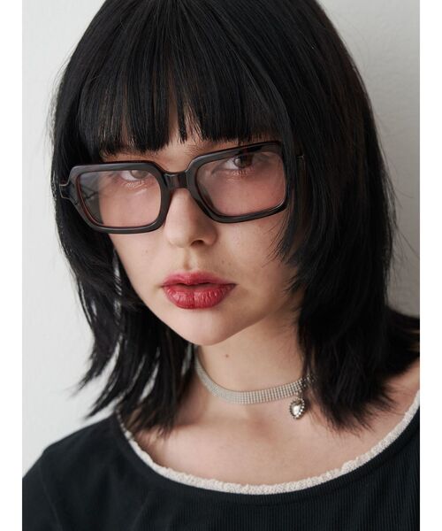 jouetie(ジュエティ)の「スクエアフレームカラーサングラス(サングラス・レディース・ブラック/ブラウン・FREE)」の3枚目の写真