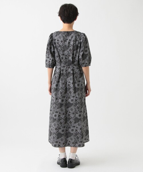 Afternoon Tea(アフタヌーンティー)の「Vネックワンピース/リバティプリント(ワンピース・レディース・ネイビー/ダークグレー・MEDIUM)」の8枚目の写真