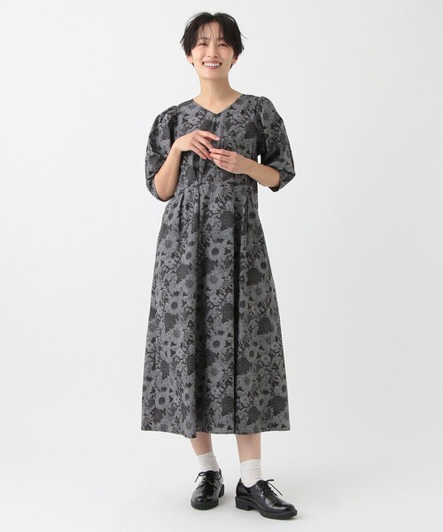 Afternoon Tea(アフタヌーンティー)の「Vネックワンピース/リバティプリント(ワンピース・レディース・ネイビー/ダークグレー・MEDIUM)」の10枚目の写真