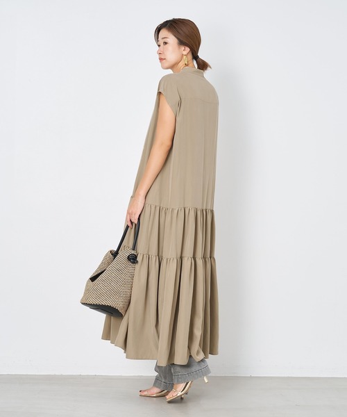 MICA&DEAL（マイカ＆ディール）の「バンドカラーティアードワンピース（ワンピース・レディース・ベージュ/ブラック・FREE）」の8枚目の写真