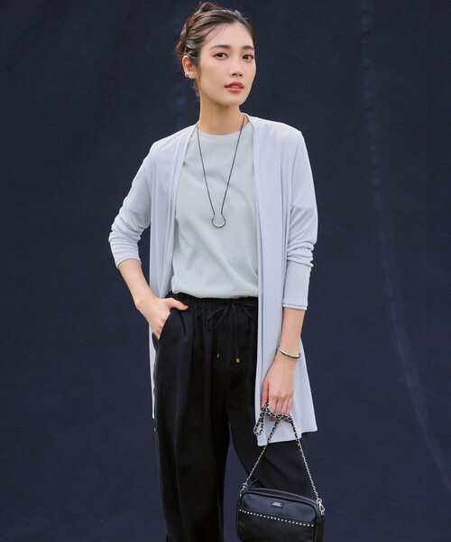 23区 L（ニジュウサンクオオキイサイズ）の「【洗える】ラメジャージ TEE（Tシャツ/カットソー・レディース・シルバー系/ブラック系/ゴールド系・46/44/48）」の9枚目の写真