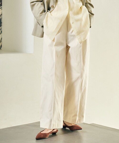 green label relaxing（グリーンレーベルリラクシング）の「＜SEASONAL COLLECTION＞チノ パンツ（チノパンツ・レディース・ホワイト/ベージュ・36/38）」の2枚目の写真