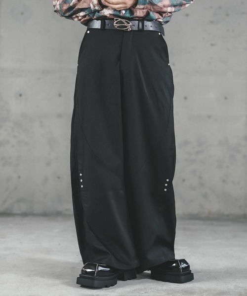 【公式】アクセサリーの激安通販 セール】Curved silhouette カーブ / pants slacks wide over パンツ