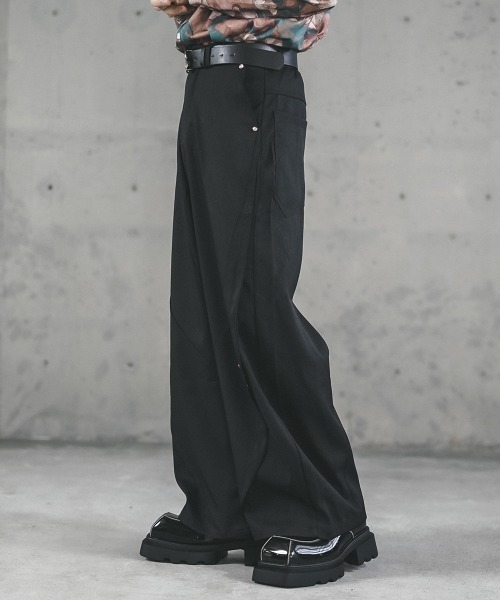 Shoowtime（ショウタイム）の「Curved silhouette over wide slacks pants / カーブシルエットオーバーワイドスラックスパンツ（スラックス・メンズ・ブラック/ブラウン・X-LARGE/LARGE/MEDIUM/SMALL）」の15枚目の写真