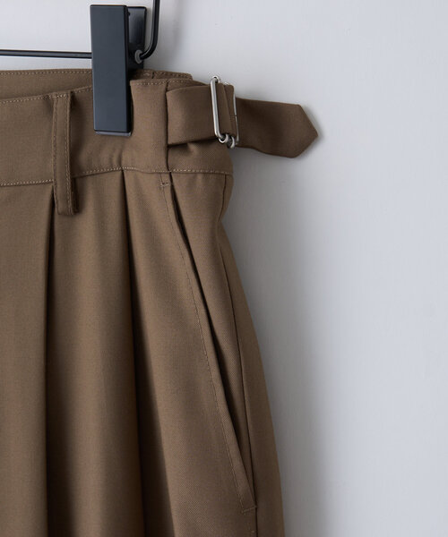 DISCOAT（ディスコート）の「【ユニセックス】アジャストベルト付きタックワイドパンツ（その他パンツ・レディース・モカ/ブラック・MEDIUM/LARGE）」の15枚目の写真