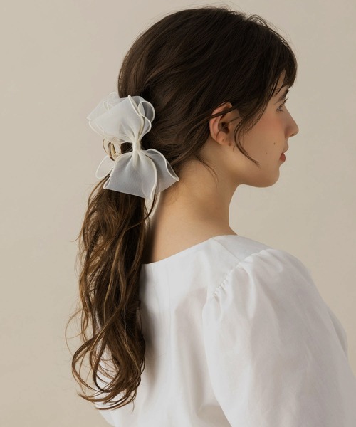LA MUe（ラミュー）の「【LA MUE】シフォンリボンバンスクリップ（バレッタ/ヘアクリップ・レディース・ブラック/モカ/ホワイト/ピンク・FREE）」の2枚目の写真