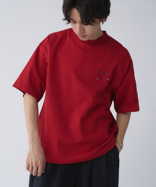 Adoon plain（アドーンプレーン）の「Assorted Graphic & Embroidered Logo T-Shirt / アソートグラフィック＆刺繍ロゴTシャツ（Tシャツ/カットソー・メンズ・その他/ブラック/ボルドー/ホワイト/ライトホワイト・LARGE/MEDIUM）」の6枚目の写真