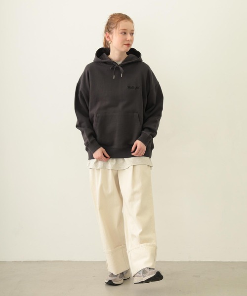 MILKFED.（ミルクフェド）の「ICING LOGO WIDE SWEAT HOODIE（パーカー・レディース・オートミール/チャコール/ネイビー・M/L）」の20枚目の写真