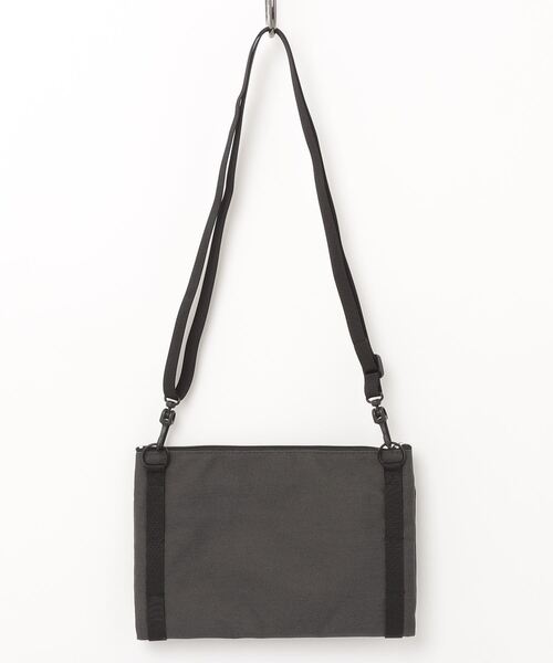 CHUMS（チャムス）の「チャムス CHUMS Two Necked Shoulder S/N（ショルダーバッグ・メンズ・その他・ONE SIZE）」の5枚目の写真