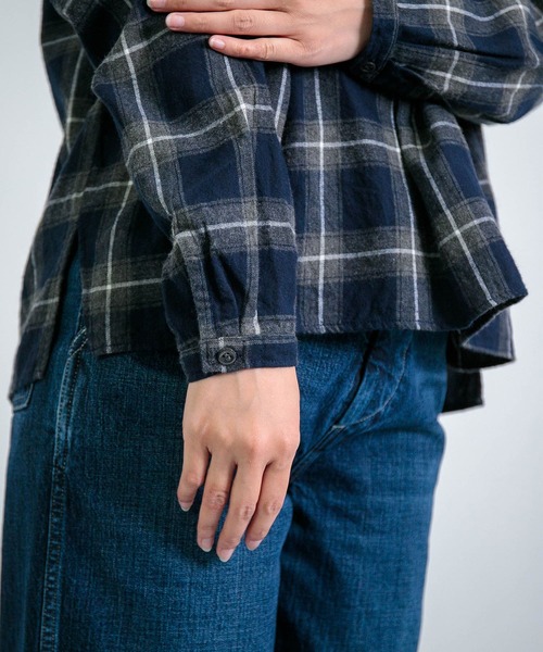 D.M.G.（ドミンゴ）の「[D.M.G / ディーエムジー] インディゴ起毛チェック プルオーバーシャツ（シャツ/ブラウス・レディース・ブルー系その他・2/3）」の17枚目の写真