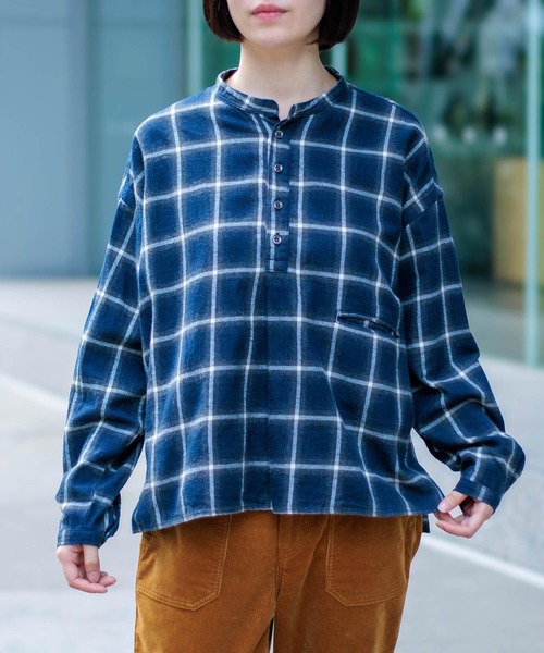 D.M.G.（ドミンゴ）の「[D.M.G / ディーエムジー] インディゴ起毛チェック プルオーバーシャツ（シャツ/ブラウス・レディース・ブルー系その他・2/3）」の2枚目の写真