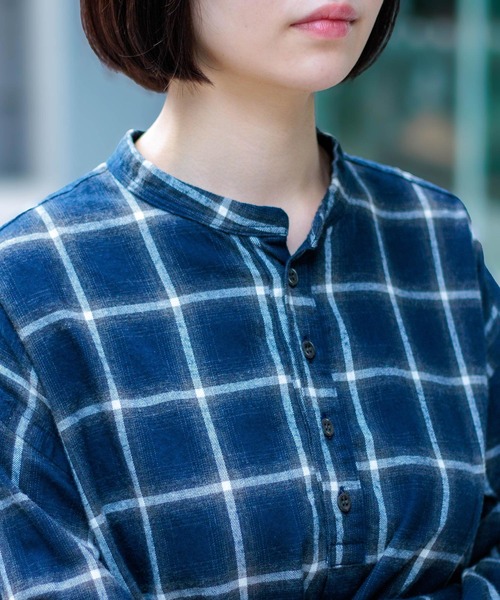 D.M.G.（ドミンゴ）の「[D.M.G / ディーエムジー] インディゴ起毛チェック プルオーバーシャツ（シャツ/ブラウス・レディース・ブルー系その他・2/3）」の6枚目の写真