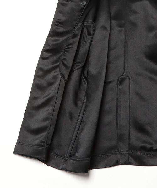 CINOH（チノ）の「BONDING ACETATE SATIN TRENCH COAT（トレンチコート・レディース・ブラック/アイボリー・36）」の6枚目の写真