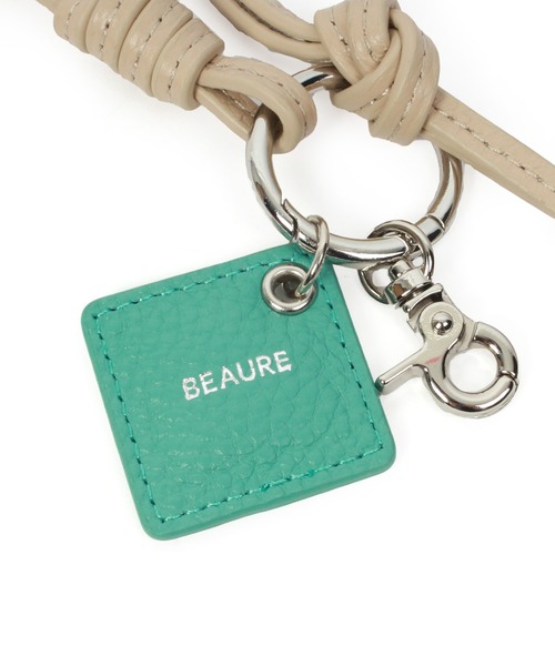Beau're（ヴュレ）の「BEAURE Colored Leather Cord ストラップ（スマホグッズ・レディース・ラベンダー/ライム/キャメル/アイボリー/ブラック・FREE）」の6枚目の写真