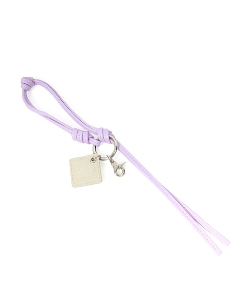 Beau're（ヴュレ）の「BEAURE Colored Leather Cord ストラップ（スマホグッズ・レディース・ラベンダー/ライム/キャメル/アイボリー/ブラック・FREE）」の12枚目の写真