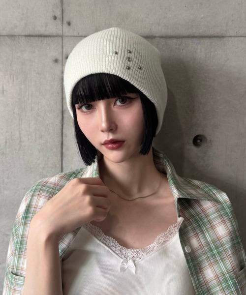 SETUPEXE（セットアップイーエックスイー）の「STUDDED BEANIE（ニットキャップ/ビーニー・レディース・ブラック/モカ/ホワイト・フリー）」の4枚目の写真