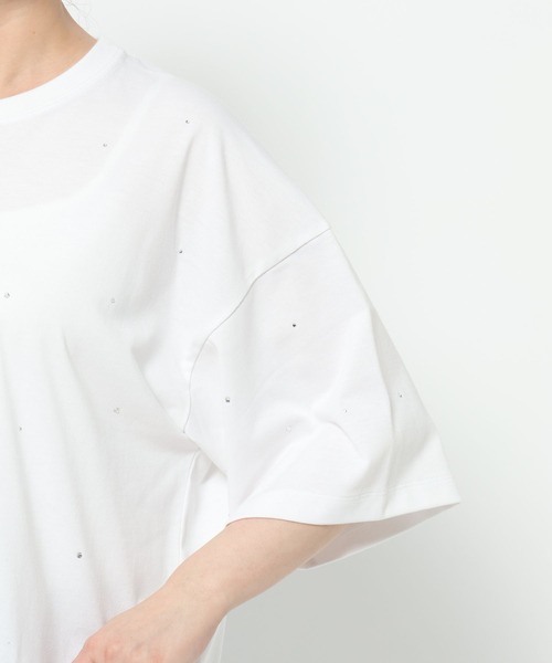 LOWRYS FARM（ローリーズファーム）の「ビジュープルオーバーＳＳ　499873（Tシャツ/カットソー・レディース・オフホワイト/チャコールグレー・FREE）」の7枚目の写真