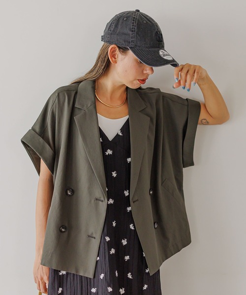 BAYFLOW（ベイフロー）の「[夏の羽織りに♪軽量薄手素材]フレンチスリーブテーラードサマージャケット（その他アウター・レディース・チャコール/グレイッシュベージュ/ライトブルー・SMALL/MEDIUM）」の2枚目の写真