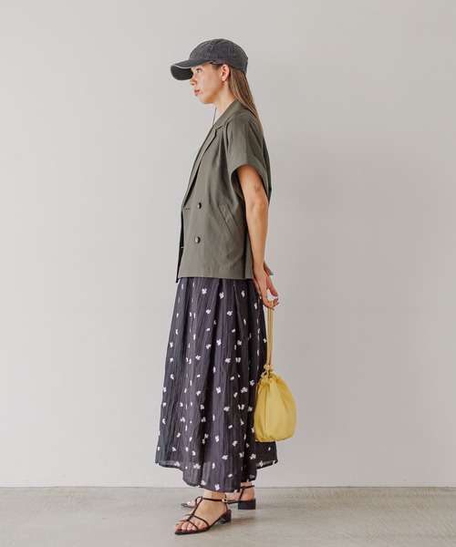 BAYFLOW（ベイフロー）の「[夏の羽織りに♪軽量薄手素材]フレンチスリーブテーラードサマージャケット（その他アウター・レディース・チャコール/グレイッシュベージュ/ライトブルー・SMALL/MEDIUM）」の5枚目の写真