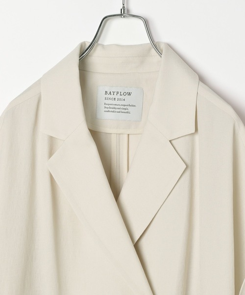BAYFLOW（ベイフロー）の「[夏の羽織りに♪軽量薄手素材]フレンチスリーブテーラードサマージャケット（その他アウター・レディース・チャコール/グレイッシュベージュ/ライトブルー・SMALL/MEDIUM）」の20枚目の写真