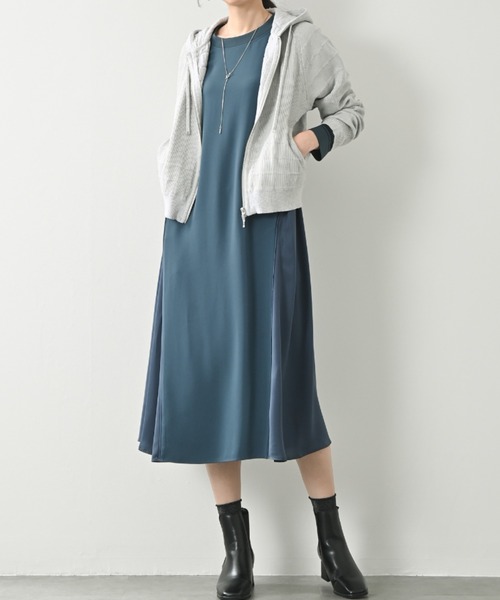 aunt lily（アントリリー）の「【防シワ ストレッチ】異素材ドッキングギャザーふんわりワンピース｜ブラック サンドベージュ ブルー サテン ドルマンスリーブ ドレープ きれいめ オフィスカジュアル（ワンピース・レディース・サンドベージュ/ブラック/ブルー・S/M/L/LL/3L）」の22枚目の写真