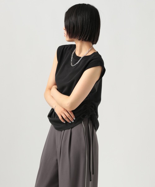 BAYFLOW(ベイフロー)の「シャーリングノースリーブプルオーバー(Tシャツ/カットソー・レディース・テラコッタ/ブラック/グレー・FREE)」の8枚目の写真
