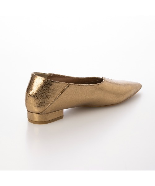 EVOL（イーボル）の「【ふかふか・クッション入り】Vカットステッチパンプス IZ5815（パンプス・レディース・シルバーグレー/ゴールド/ブラック/アイボリー/ブラック系その他/ブラック×ブラック/シルバー/パイソン・22.0cm/22.5cm/23.0cm/23.5cm/24.0cm/24.5cm/25.0cm）」の17枚目の写真