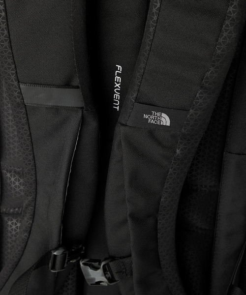 THE NORTH FACE（ザノースフェイス）の「【THE NORTH FACE / ザ・ノースフェイス】VAULT/ヴォルト 軽量 ワンポイントロゴ刺繍バックパック 27L（バックパック/リュック・メンズ・ブラック/ネイビー/カーキ/ライトグレー・FREE）」の8枚目の写真