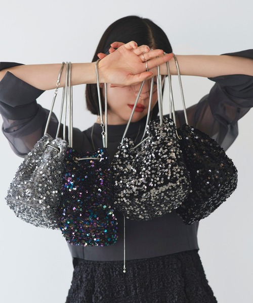 RUIRUE BOUTIQUE(ルイルエブティック)の「2way スパンコール 巾着 パーティーバッグ | レディース 結婚式 パーティー オケージョン セレモニー フォーマル お呼ばれ ハンドバッグ ショルダーバッグ(ハンドバッグ・レディース・ブラックミックス/グレー/シルバー/ブラック・FREE)」の15枚目の写真