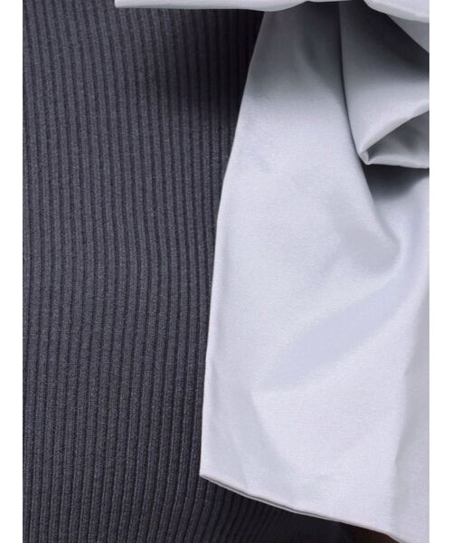 MERCURYDUO（マーキュリーデュオ）の「【追加生産】BIGリボン付きニットトップス（ニット/セーター・レディース・オフホワイト/チャコールグレー/ブラック・FREE）」の4枚目の写真