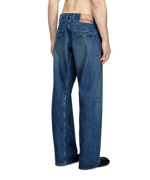 DIESEL(ディーゼル)の「メンズ デニムパンツ RELAXED D-ZETA L.30(デニムパンツ・メンズ・インディゴブルー・26inch/28inch/32inch/30inch/34inch/36inch)」の2枚目の写真