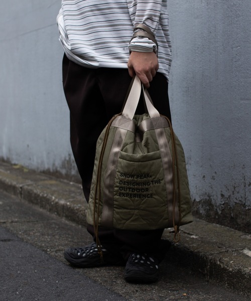 Snow Peak（スノーピーク）の「Snow Peak / Quilted Ripstop Tote キルティングリップストップ トートバッグ（トートバッグ・メンズ・ブラック/オリーブ・ONE SIZE）」の19枚目の写真