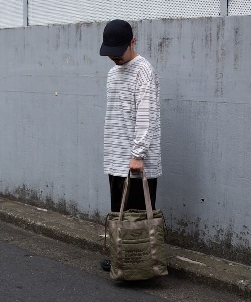 Snow Peak（スノーピーク）の「Snow Peak / Quilted Ripstop Tote キルティングリップストップ トートバッグ（トートバッグ・メンズ・ブラック/オリーブ・ONE SIZE）」の13枚目の写真