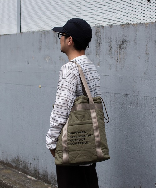 Snow Peak（スノーピーク）の「Snow Peak / Quilted Ripstop Tote キルティングリップストップ トートバッグ（トートバッグ・メンズ・ブラック/オリーブ・ONE SIZE）」の15枚目の写真