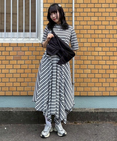 Candy Stripper(キャンディストリッパー)の「MULTI BORDER FLARE ワンピース(ワンピース・レディース・グレー/ブラック/ピンク・FREE)」の14枚目の写真