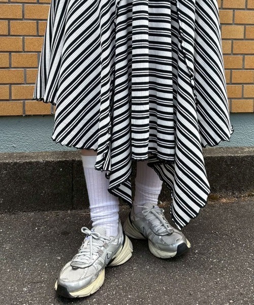 Candy Stripper(キャンディストリッパー)の「MULTI BORDER FLARE ワンピース(ワンピース・レディース・グレー/ブラック/ピンク・FREE)」の18枚目の写真