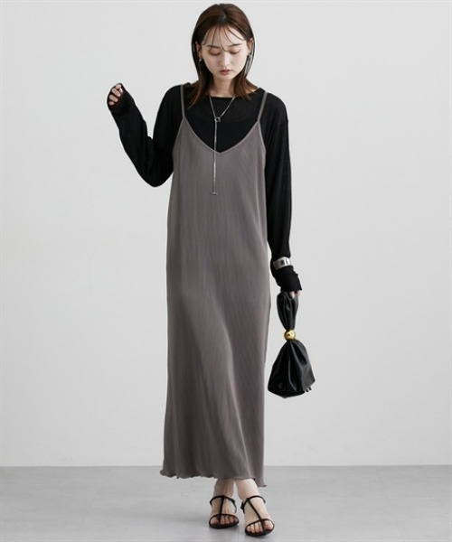 nissen（ニッセン）の「プリーツキャミワンピース（ワンピース・レディース・ブラック系その他/ブルー/ブラック/ベージュ・M/L/LL）」の3枚目の写真