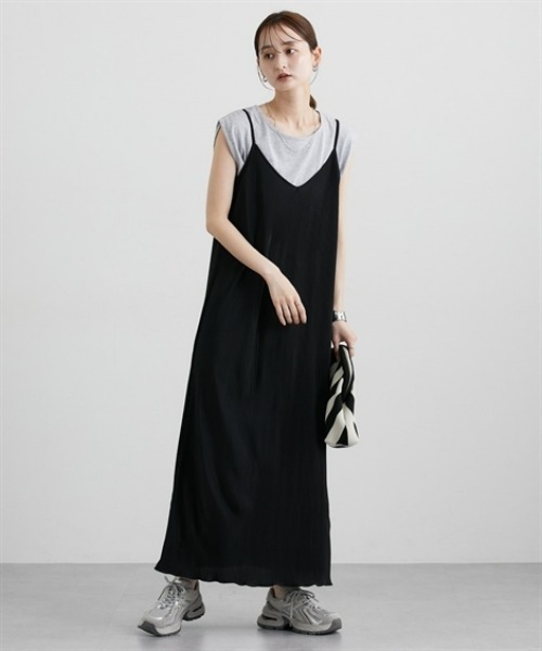 nissen（ニッセン）の「プリーツキャミワンピース（ワンピース・レディース・ブラック系その他/ブルー/ブラック/ベージュ・M/L/LL）」の5枚目の写真