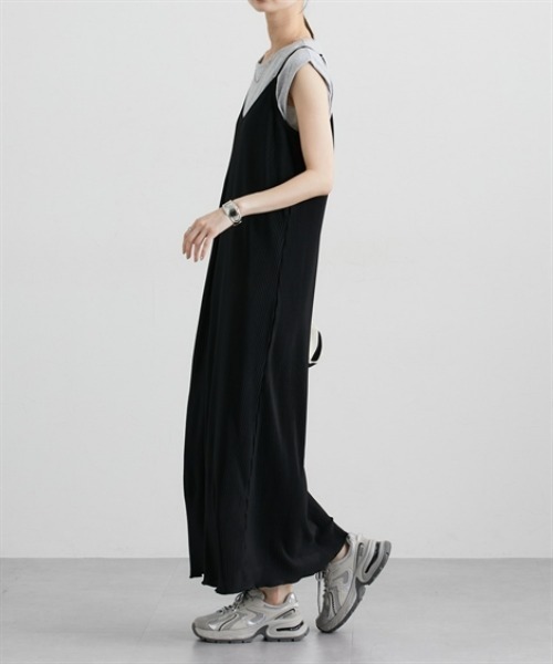 nissen（ニッセン）の「プリーツキャミワンピース（ワンピース・レディース・ブラック系その他/ブルー/ブラック/ベージュ・M/L/LL）」の6枚目の写真